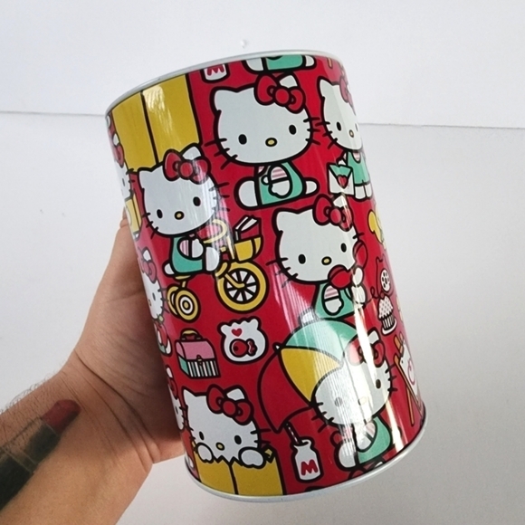 NEW Hello Kitty Sanrio Pink Tin Can Coin Bank - Picture 6 of 6